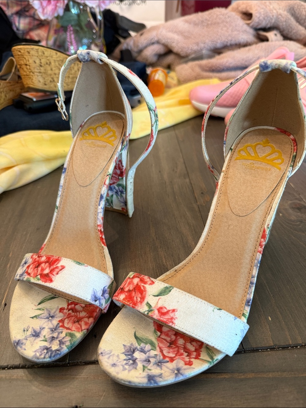 Floral Ankle-Strap Block Heel Sandals - White/Multicolor